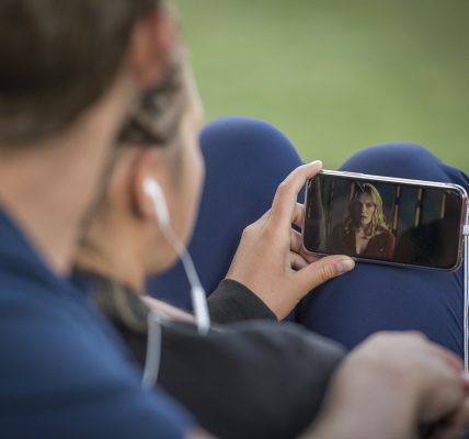 Jak oglądać TV na telefonie